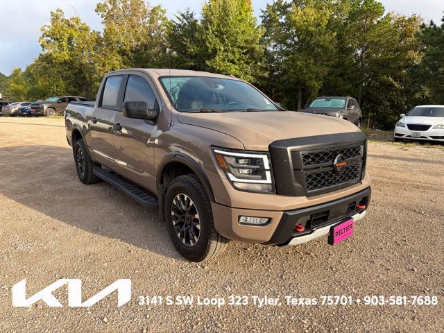 2021 Nissan Titan
