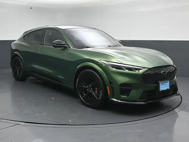 2025 Ford Mustang-Mach-e GT's photo
