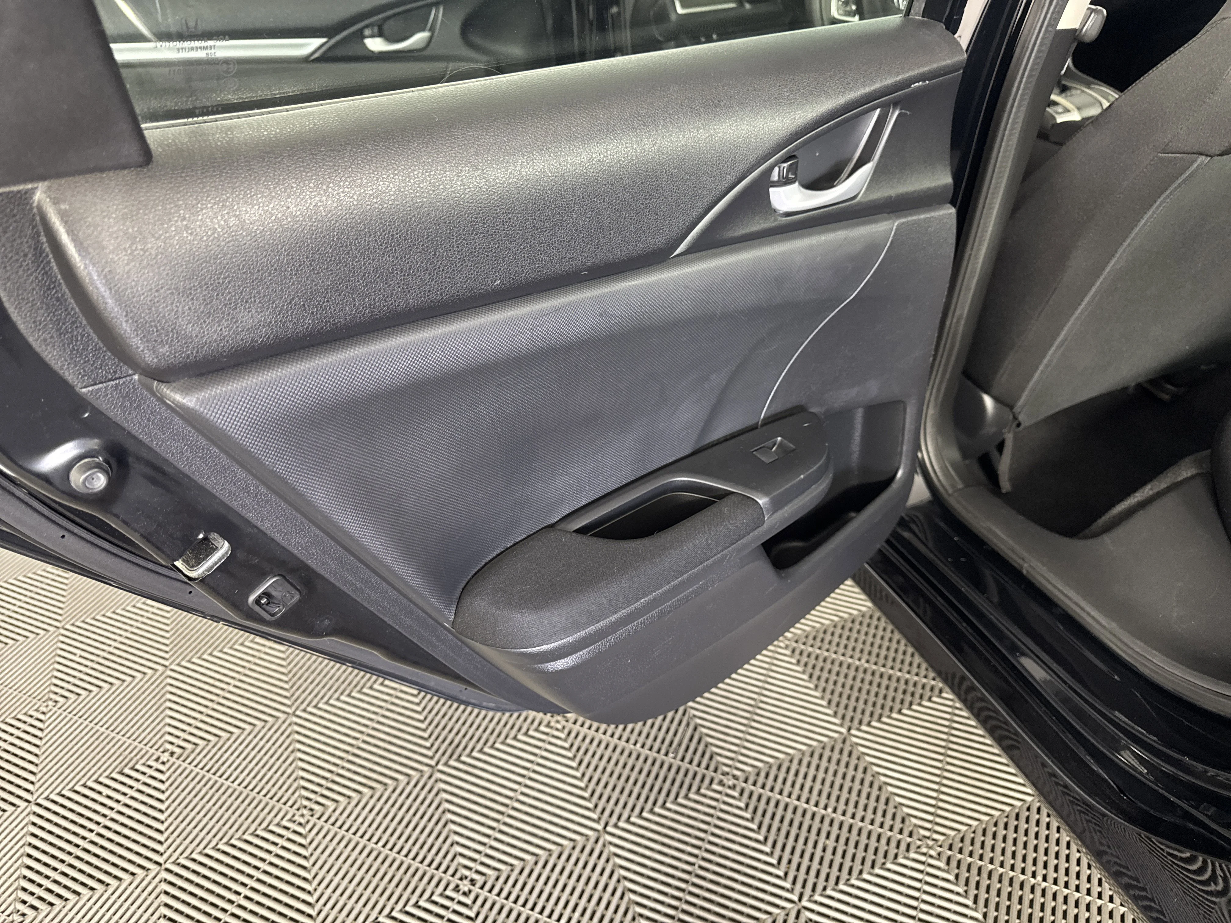 Used 2019 Crystal Black Pearl Honda LX image 16