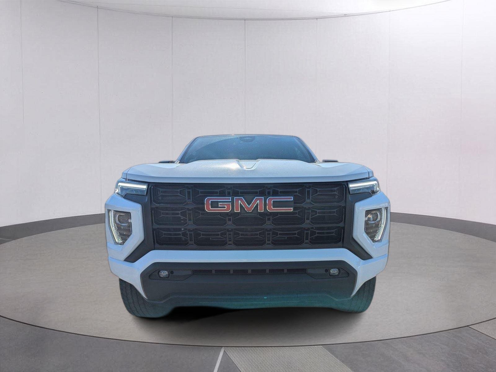 New 2026 Summit White GMC Elevation image 8