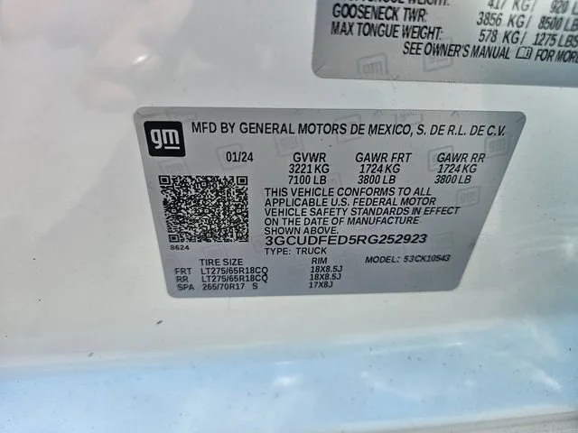 Used 2024 Summit White Chevrolet LT Trail Boss image 30