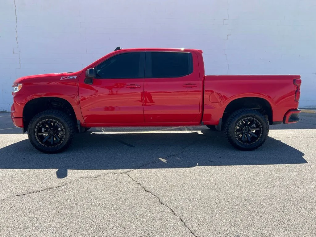 Used 2023 Red Chevrolet RST image 2