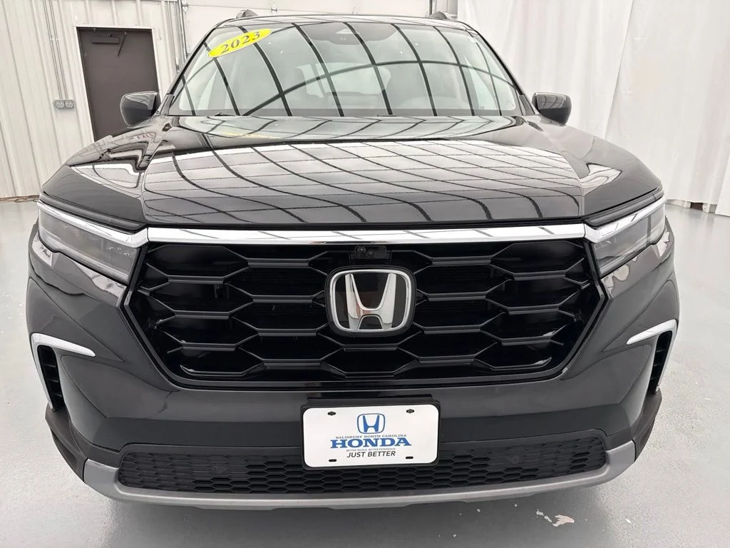 Used 2023  Honda Elite image 2