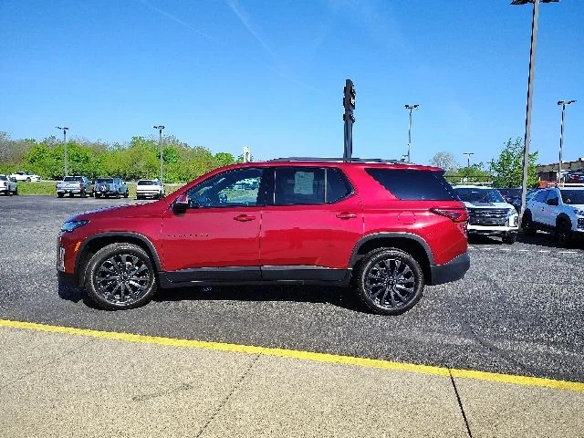 Used 2023 Red Chevrolet RS image 41