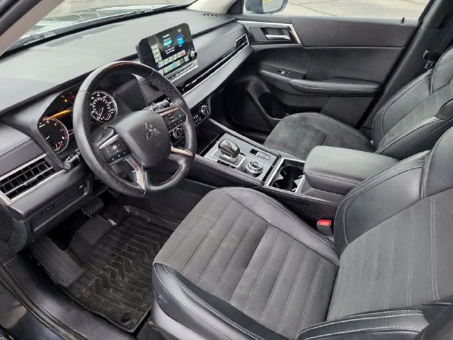 2024 Mitsubishi Outlander SE - Photo 20