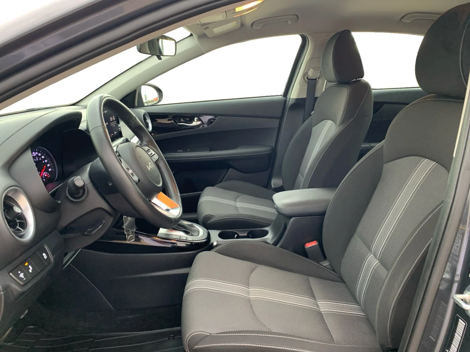 Used 2024 Gray Kia EX image 10