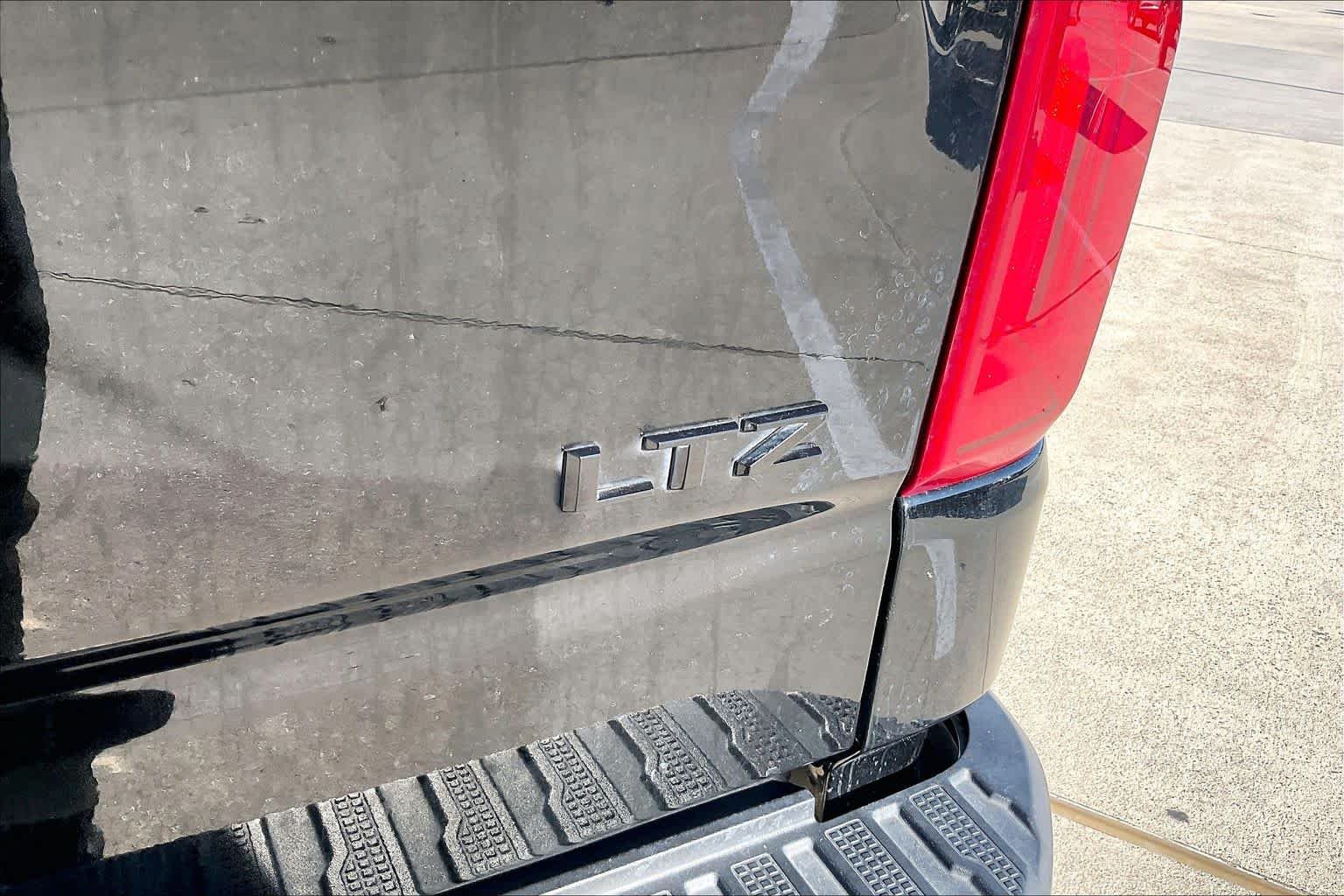 2024 Chevrolet Silverado 1500 LTZ - Photo 10