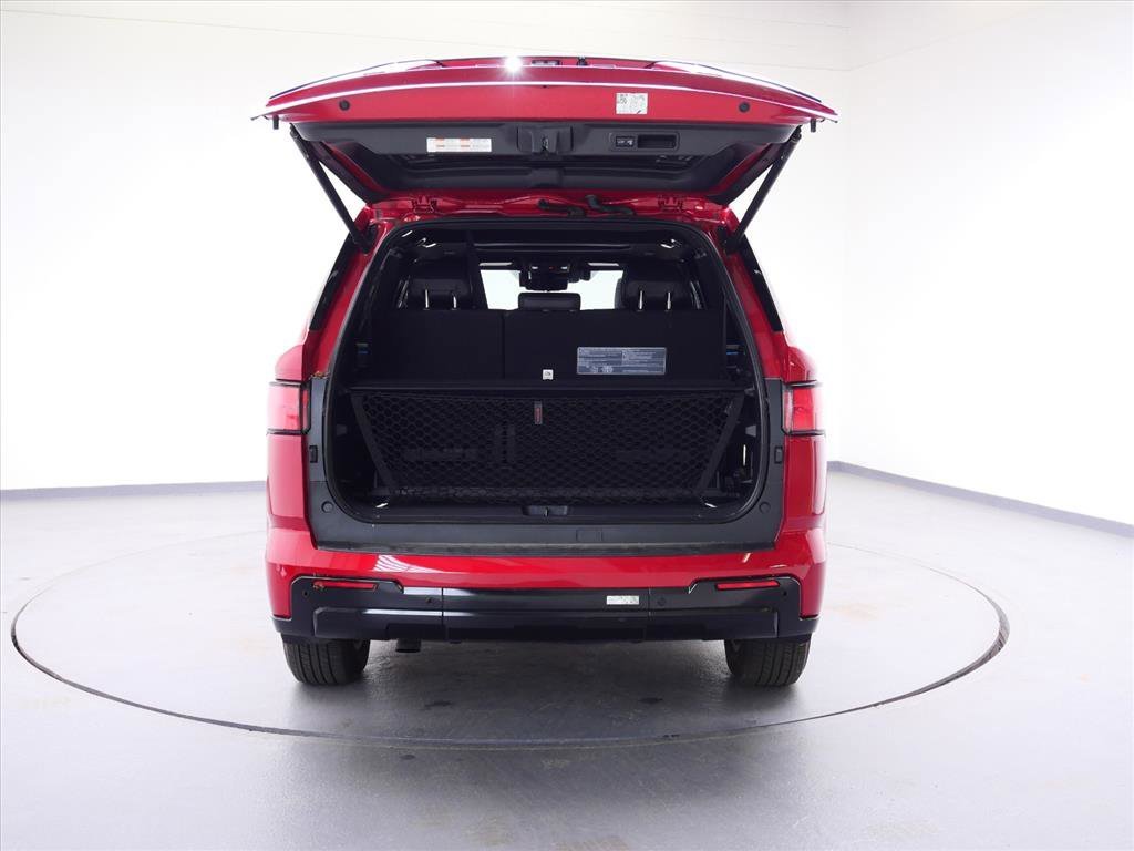 2024 Toyota Sequoia Platinum - Photo 8