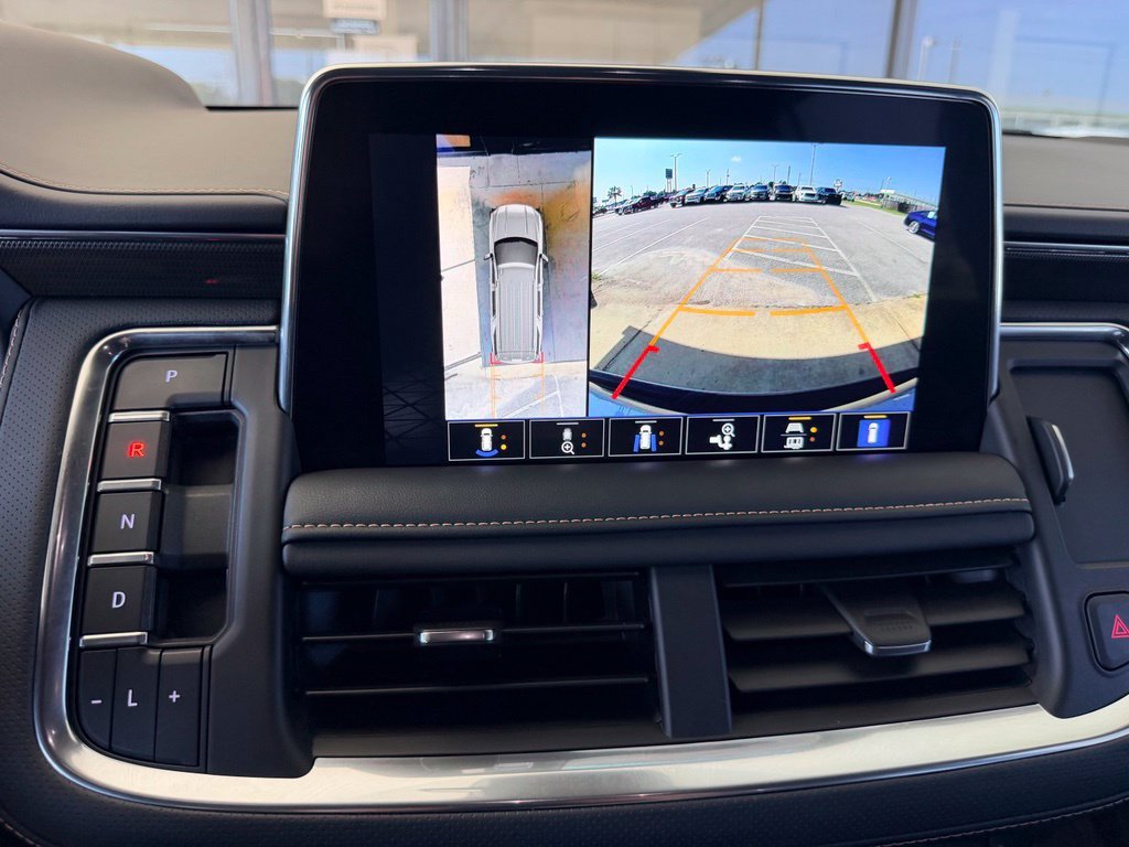 Used 2024 Sterling Metallic GMC AT4 image 27