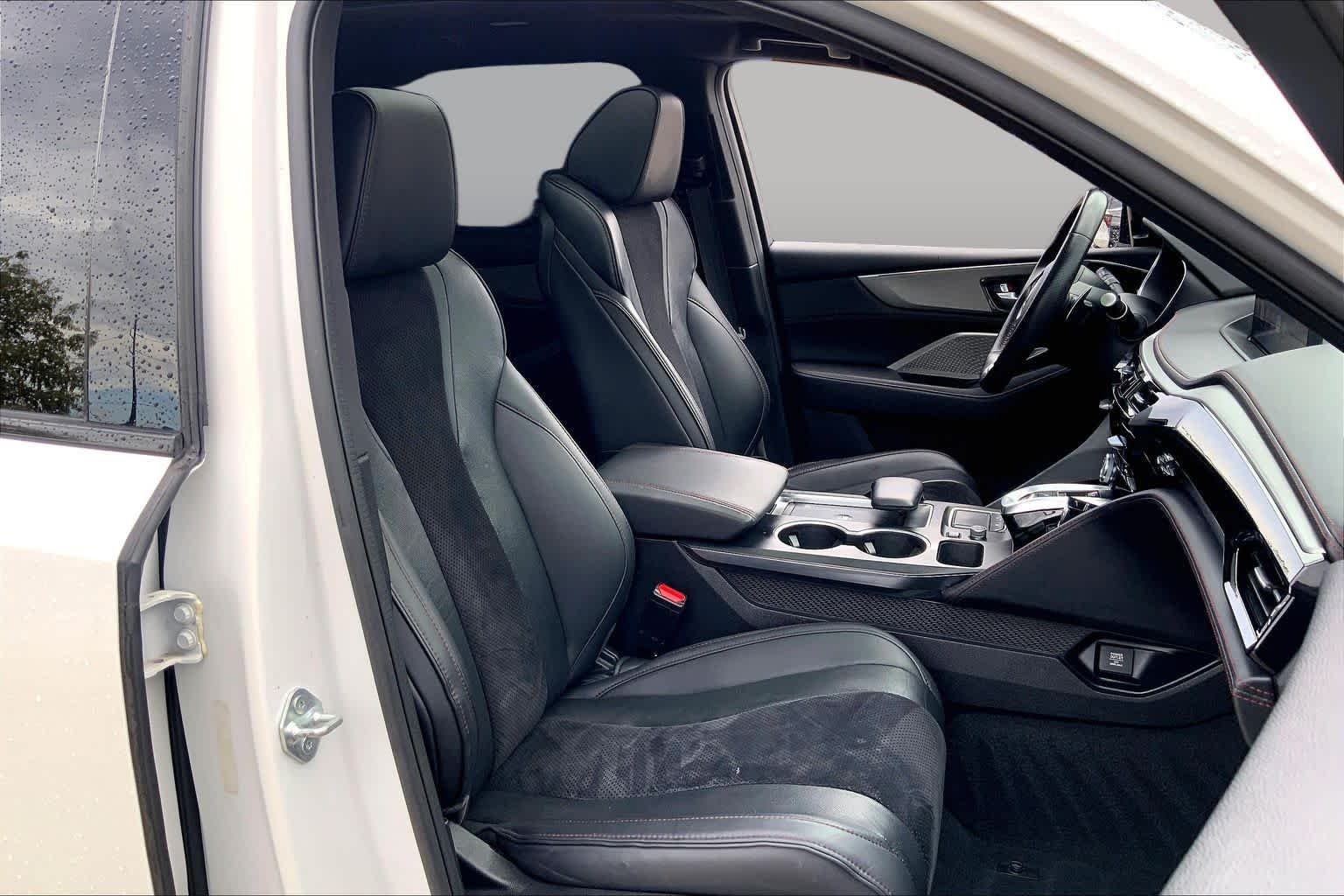 Used 2022 Platinum White Pearl Acura w/A-Spec Package image 9