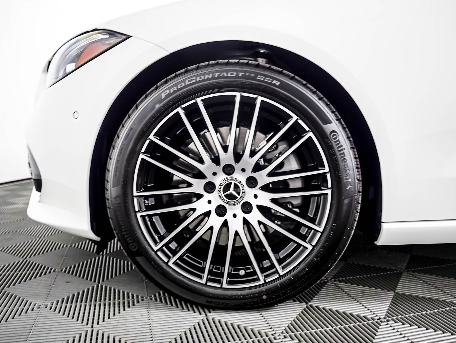 New 2026 Polar White Mercedes-Benz C 300 image 6