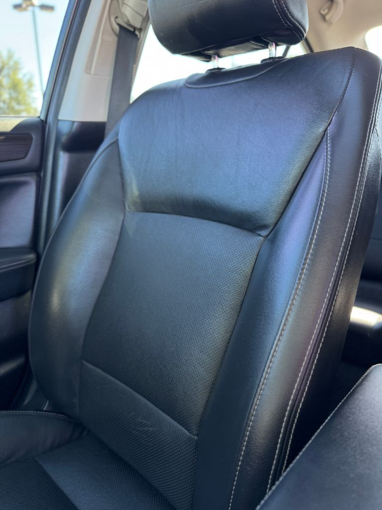 Used 2017 Crystal Black Silica Subaru 2.5i image 28