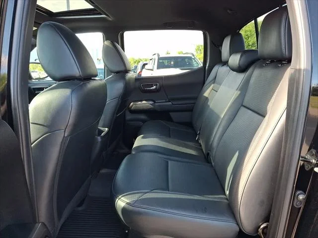 Certified Used 2023 BLACK Toyota  image 12