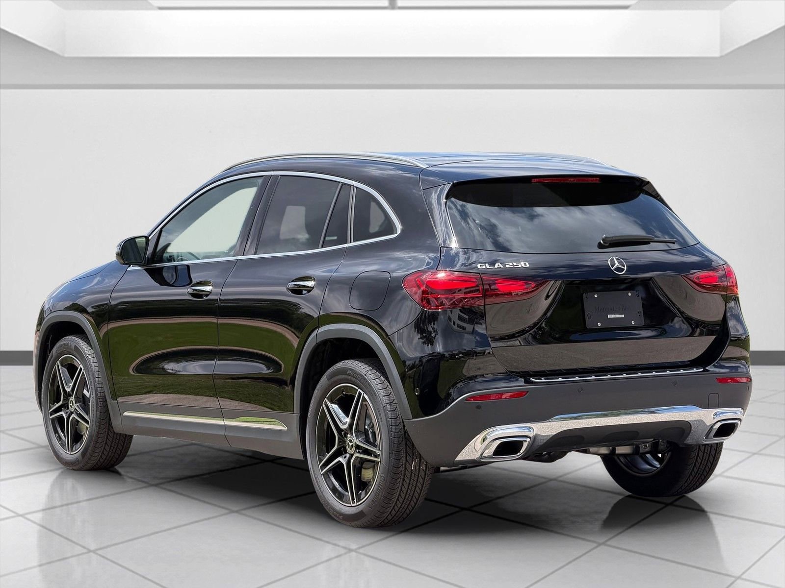 New 2026 Night Black Mercedes-Benz GLA 250 image 27
