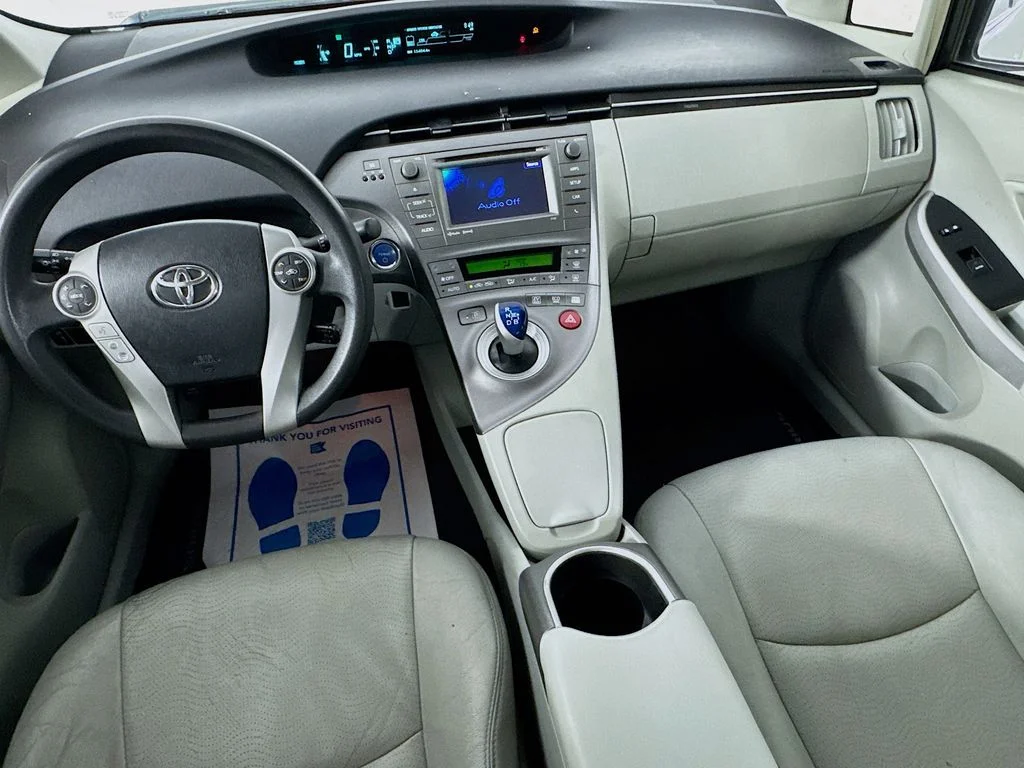 Used 2014 Classic Silver Metallic Toyota Three image 25