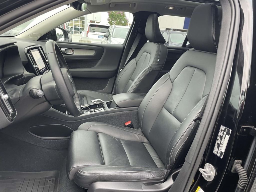 Used 2023 Black Stone Volvo Plus Bright Theme image 8