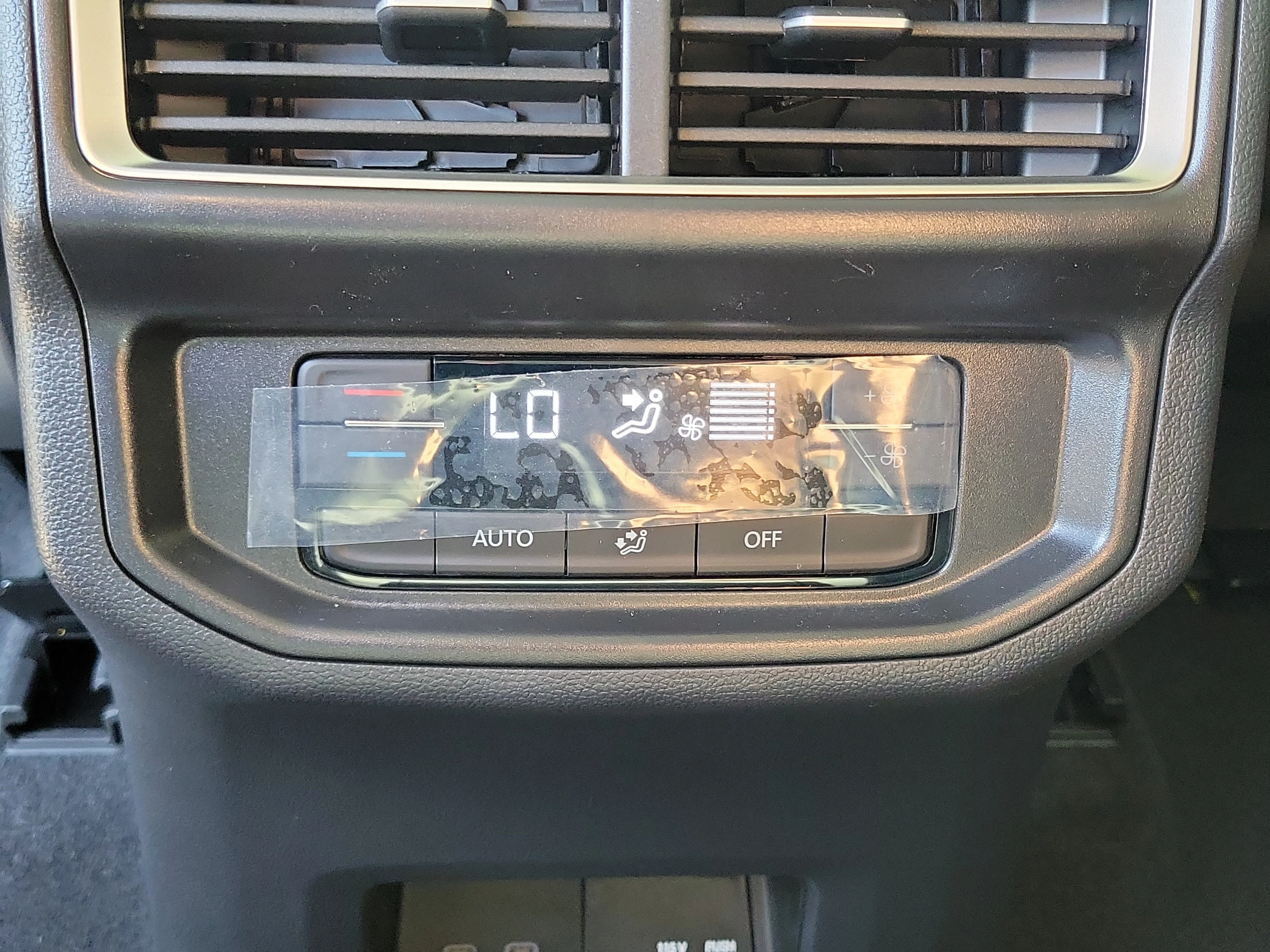 New 2026 White Volkswagen 2.0T SE w/Technology image 12