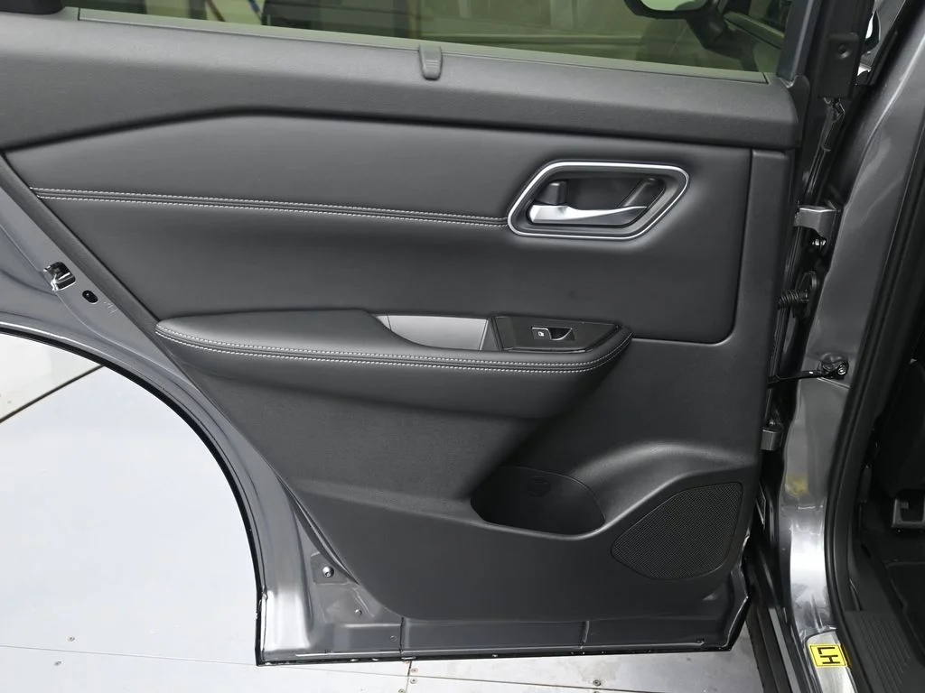 New 2026 Gray Nissan Platinum image 20