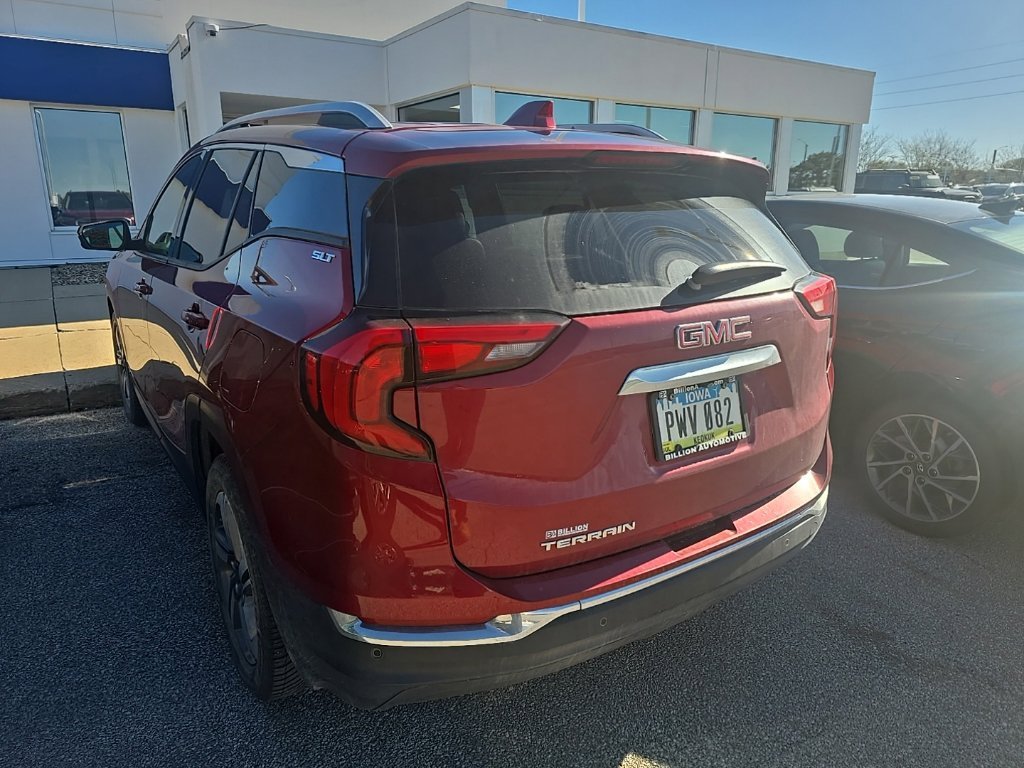 Used 2020 Red GMC SLT image 4