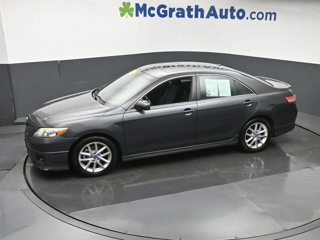 Used 2011 Gray Toyota SE image 23