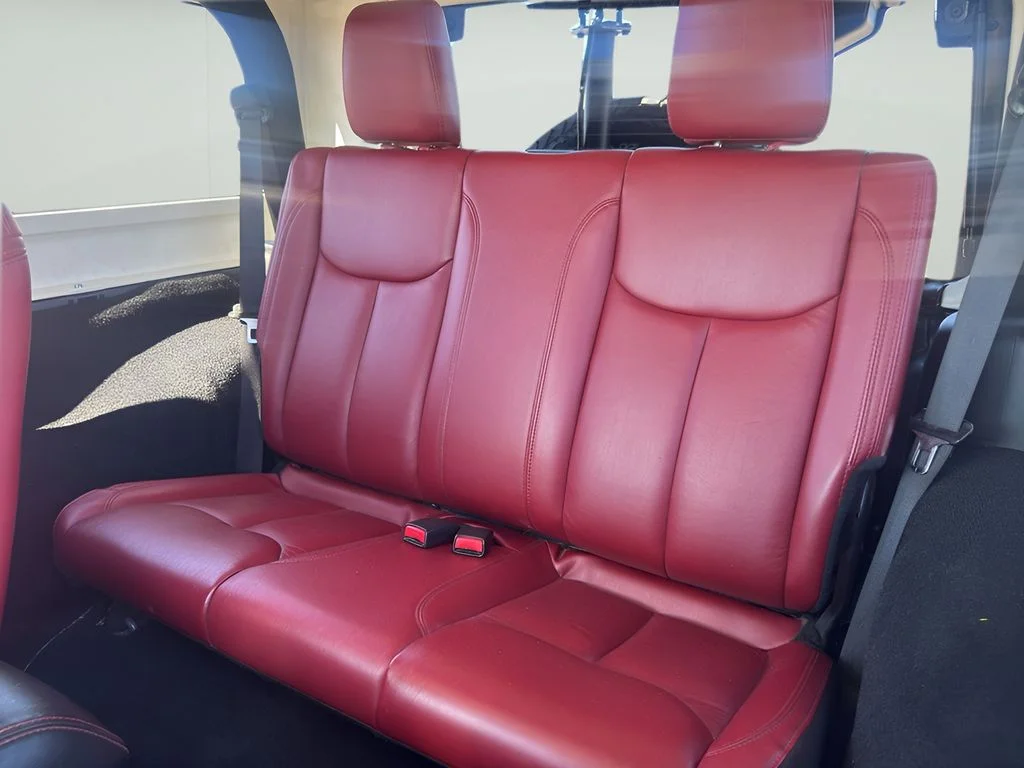Used 2013  Jeep Rubicon 10th Anniversary image 22