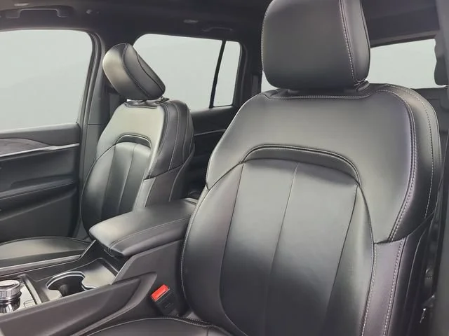 Used 2024 Gray Jeep LIMI image 19