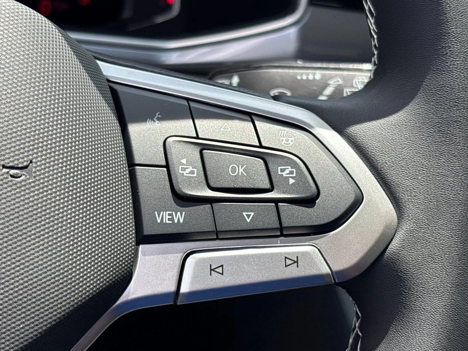 New 2026 Platinum Gray Metallic Volkswagen SEL image 20