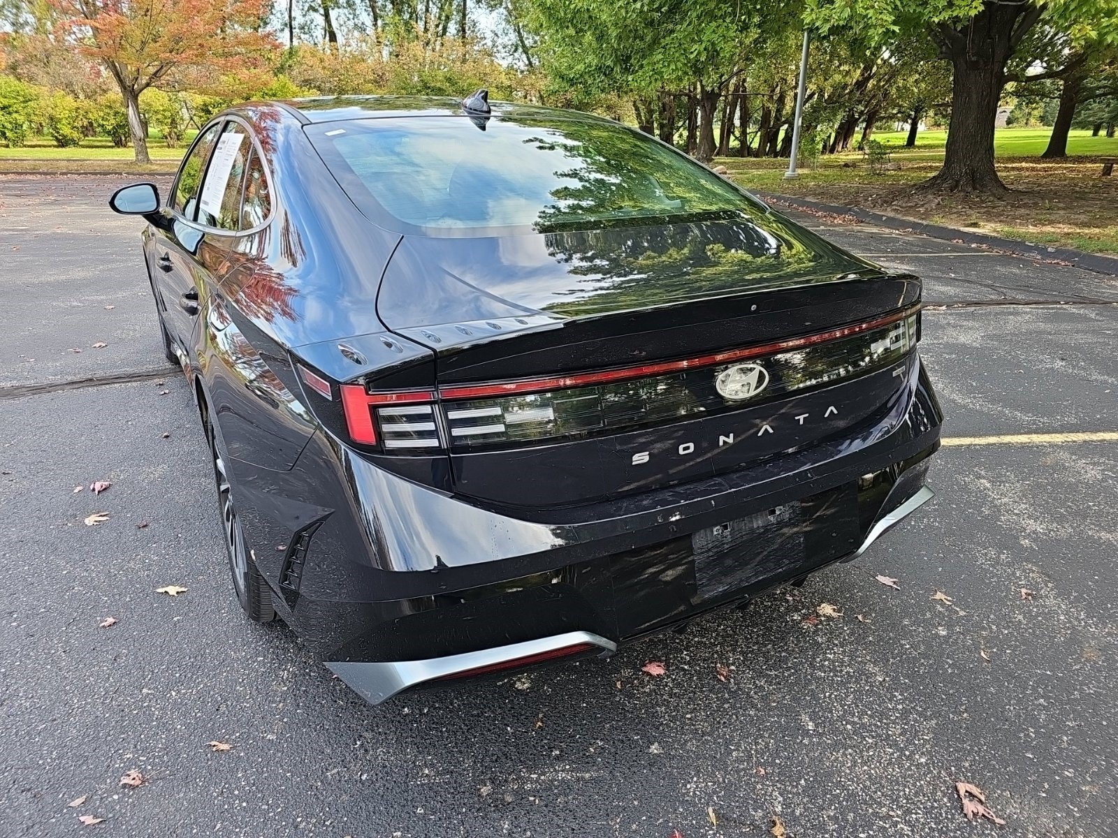 Used 2024 Carbon Blue Hyundai SEL image 3