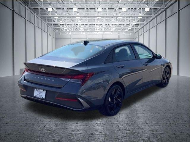 New 2026 Gray Hyundai SEL Sport image 5