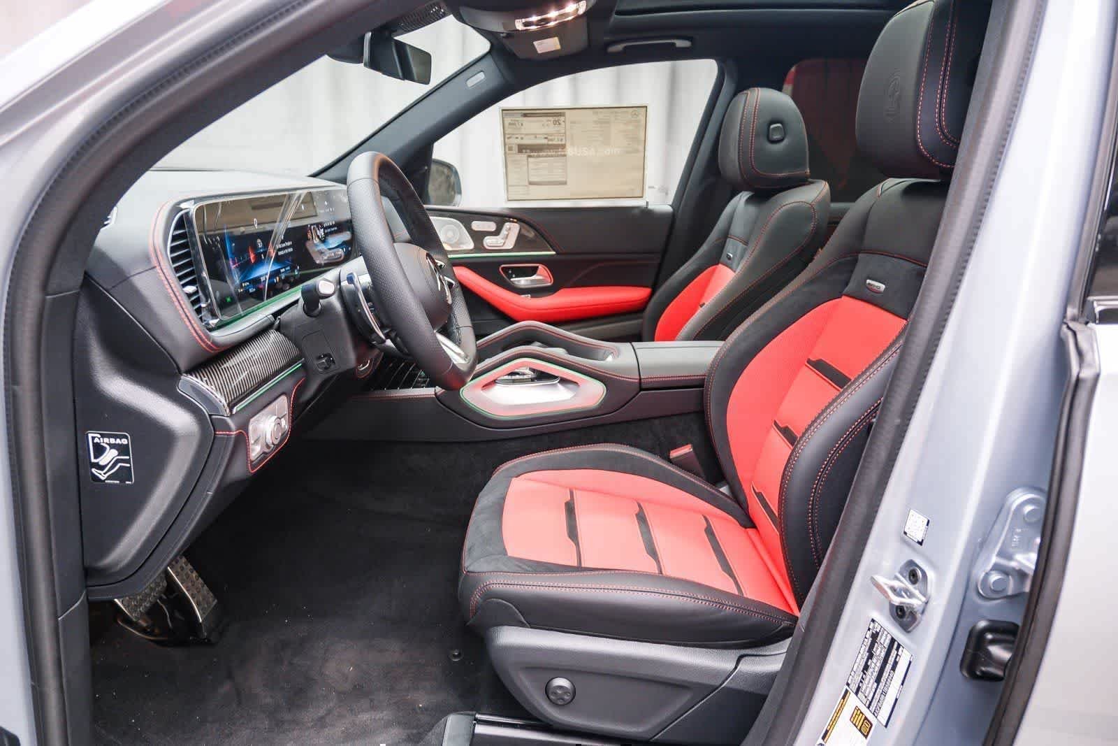 Nuevo Mercedes-Benz AMG® GLE 53 4MATIC+ SUV 2026 en color Cirrus Silver Metallic, imagen 20.