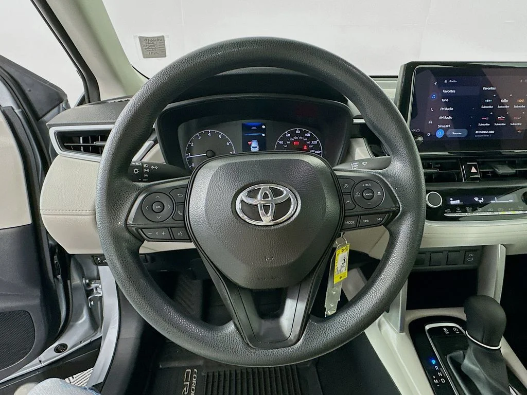 Used 2025 Silver Toyota L image 12