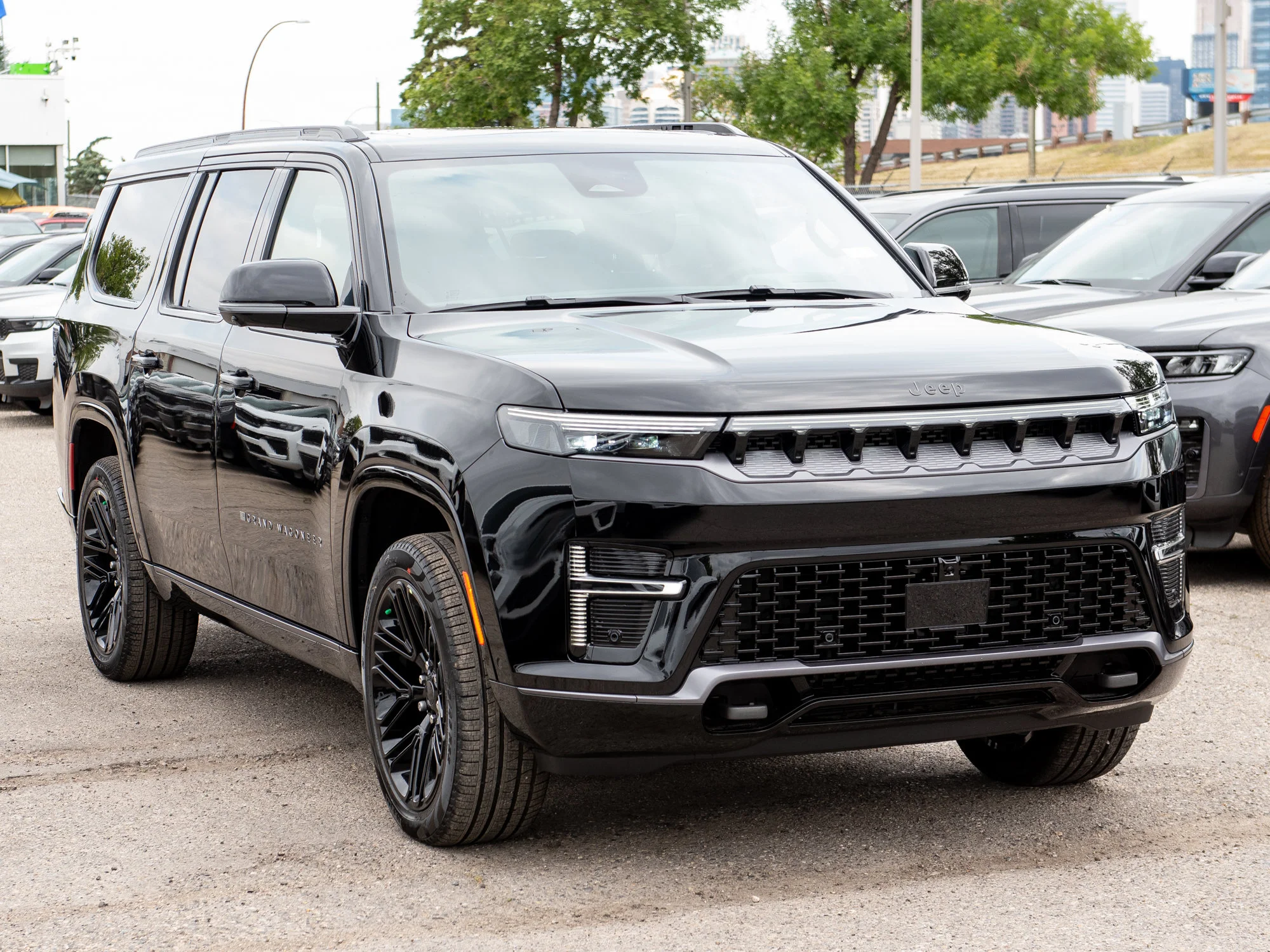 New 2026 Black Jeep Limited Reserve* image 8