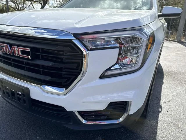 2024 GMC Terrain SLE - Photo 10
