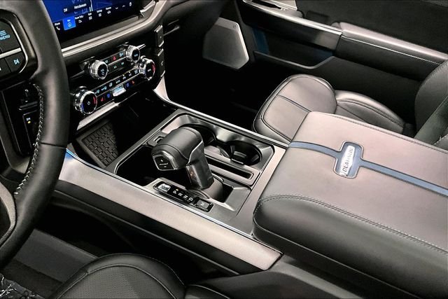 Used 2025 Space White Metallic Ford Platinum image 18