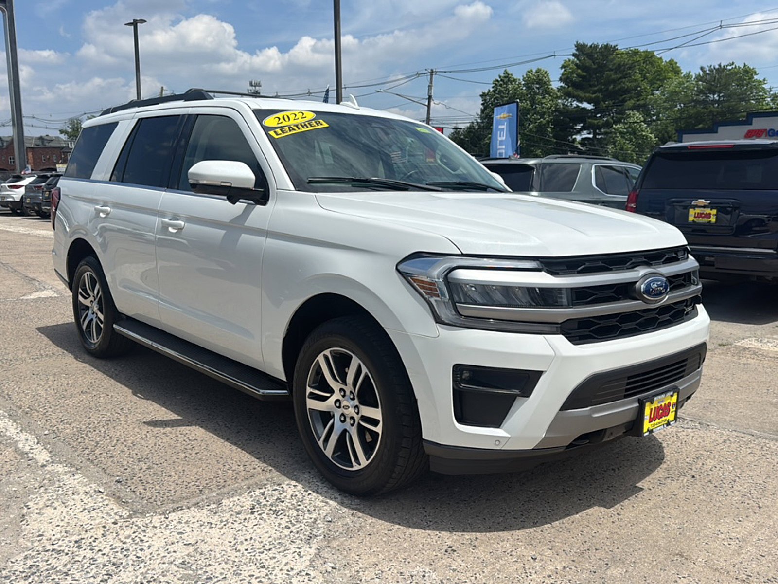Used 2022 Star White Metallic Tri Coat Ford XLT image 4