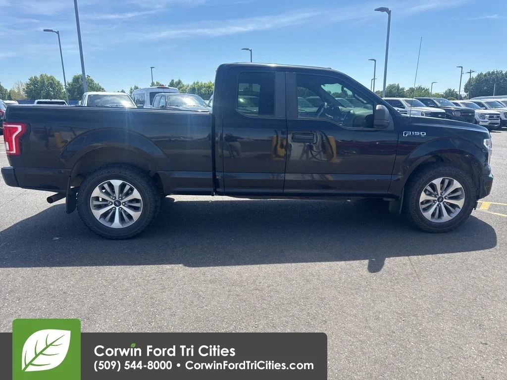 Used 2017 Shadow Black Ford XL image 12