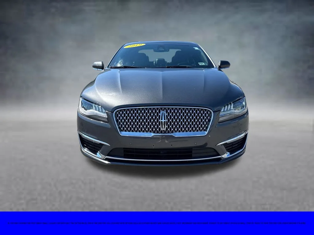 Used 2019 Magnetic Gray Metallic Lincoln Reserve image 3