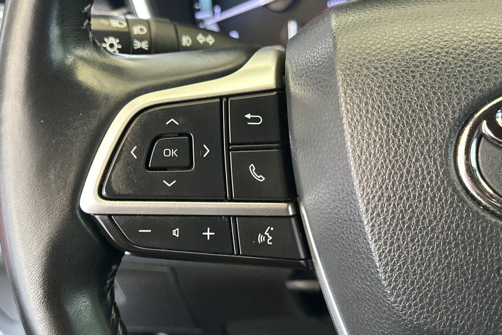 Used 2022 Silver Toyota XSE image 26