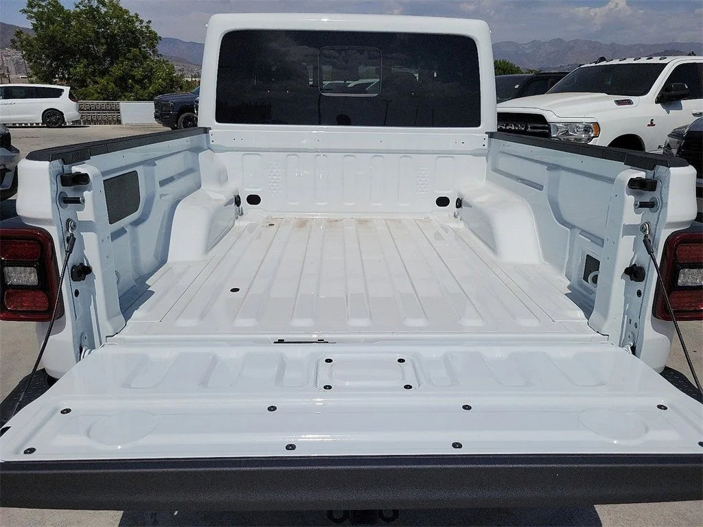 2025 Jeep Gladiator Mojave - Photo 18