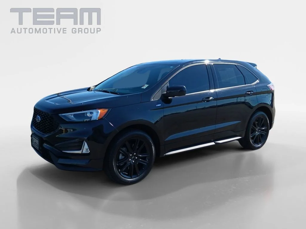 Used 2023 Black Ford ST Line image 3