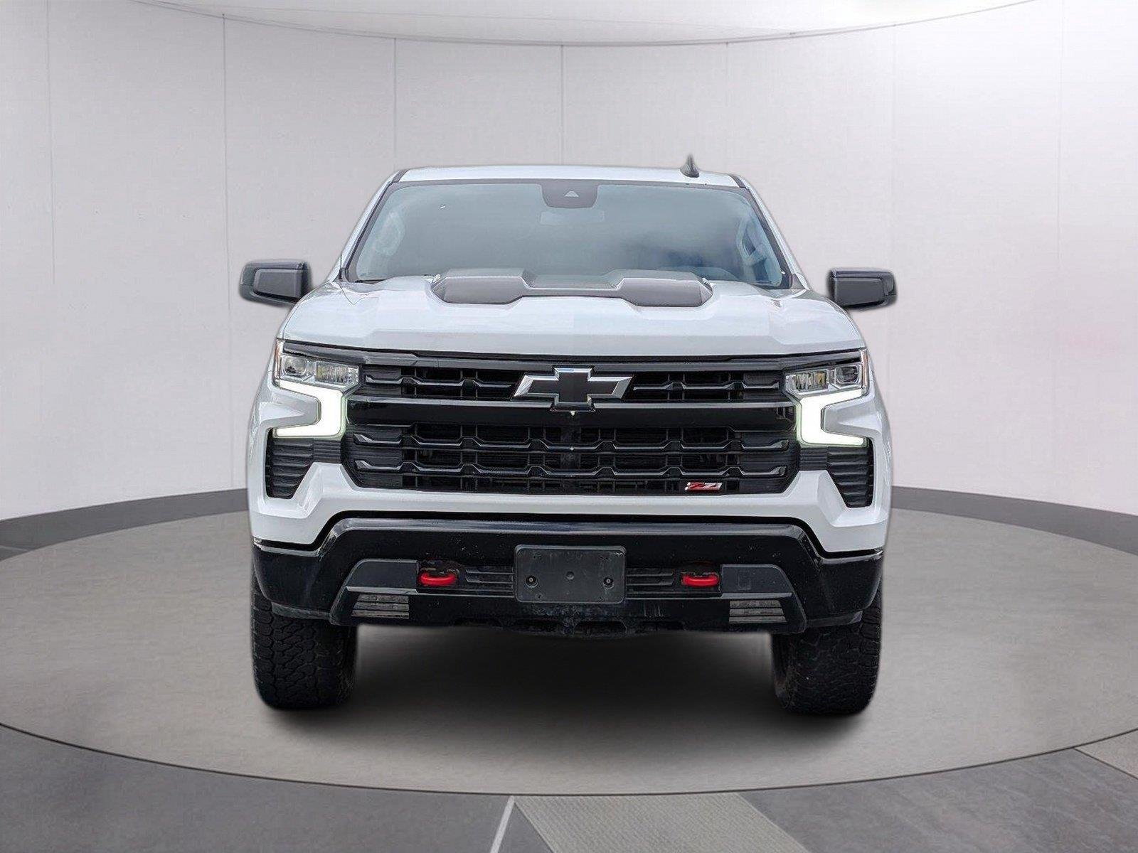 Used 2025 Summit White Chevrolet LT Trail Boss image 10
