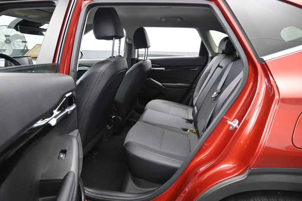 Used 2023 Mars Orange Kia S image 27