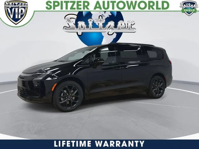 New 2027 Diamond Black Crystal Pearl-Coat Exterior Paint Chrysler Limited image 6