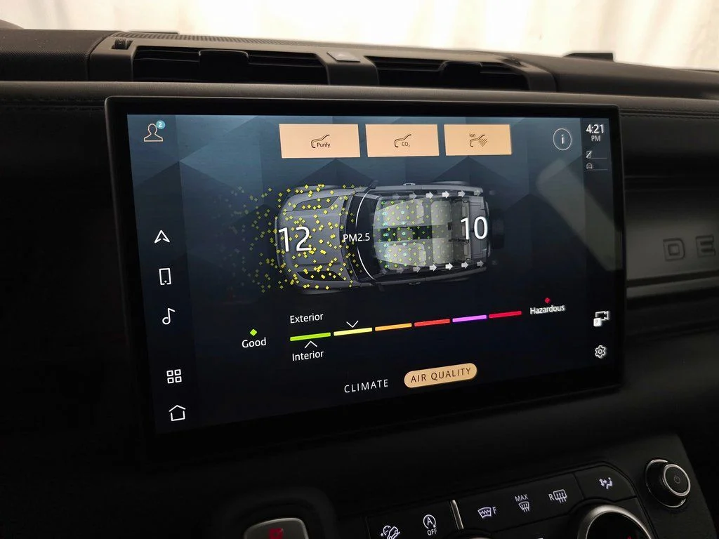 2025 Land Rover Defender V8 - Photo 32