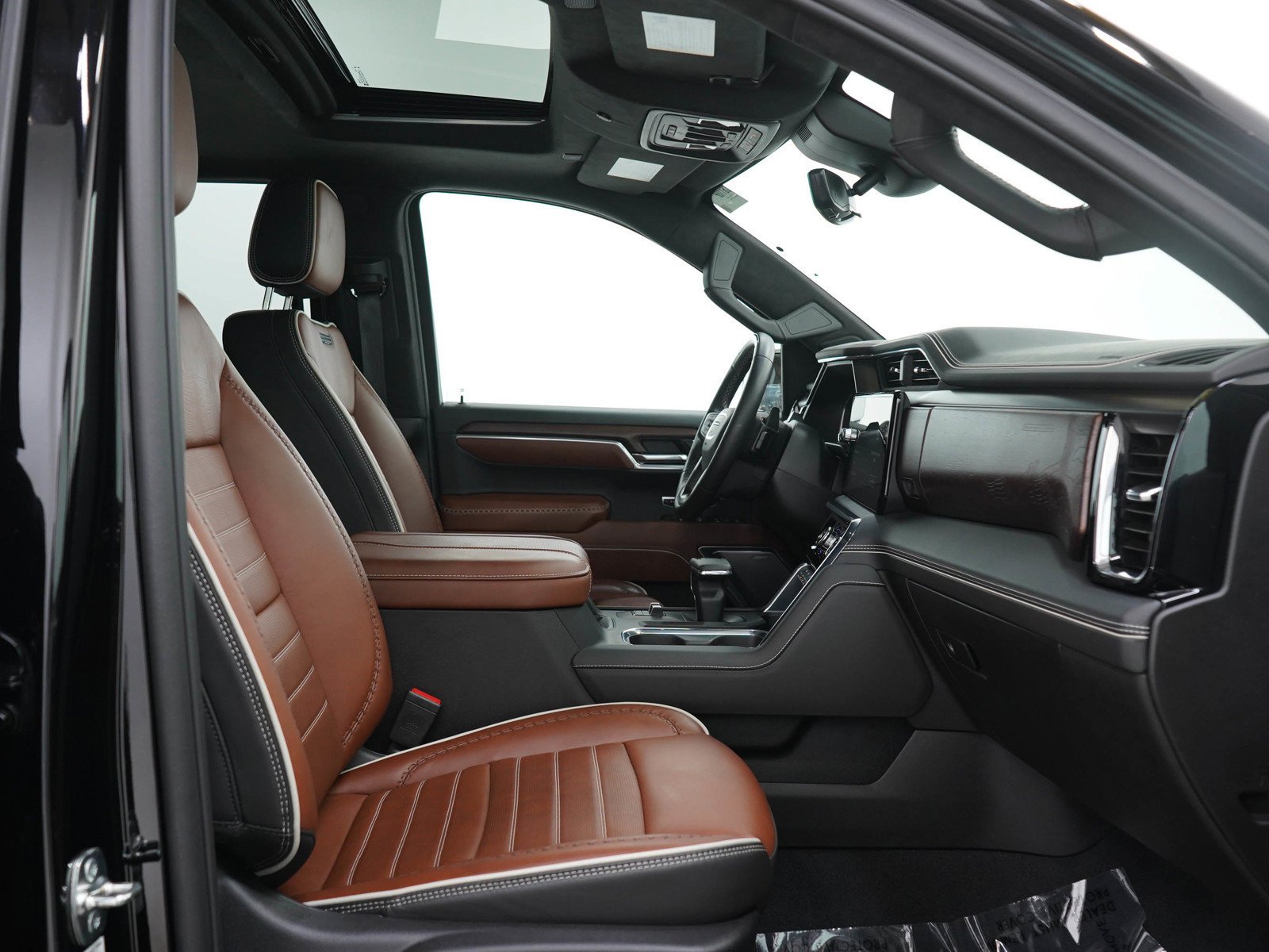 Used 2025 Black GMC Denali Ultimate image 13