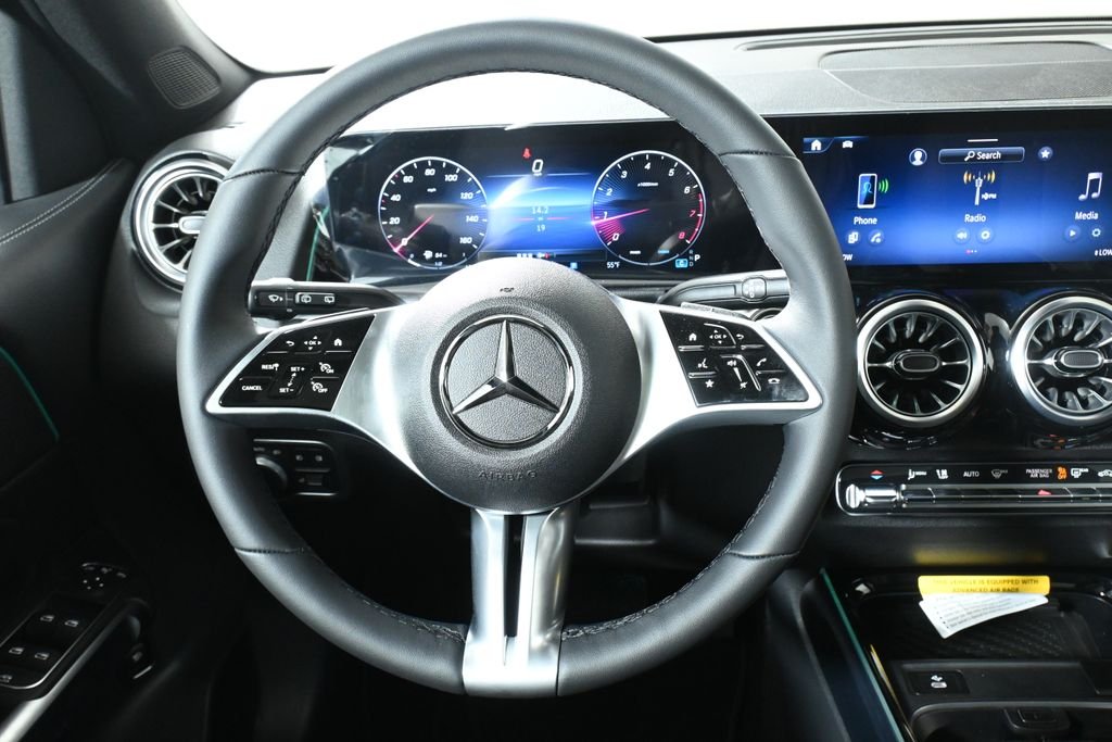 Used 2026 Night Black Mercedes-Benz GLB 250 image 17