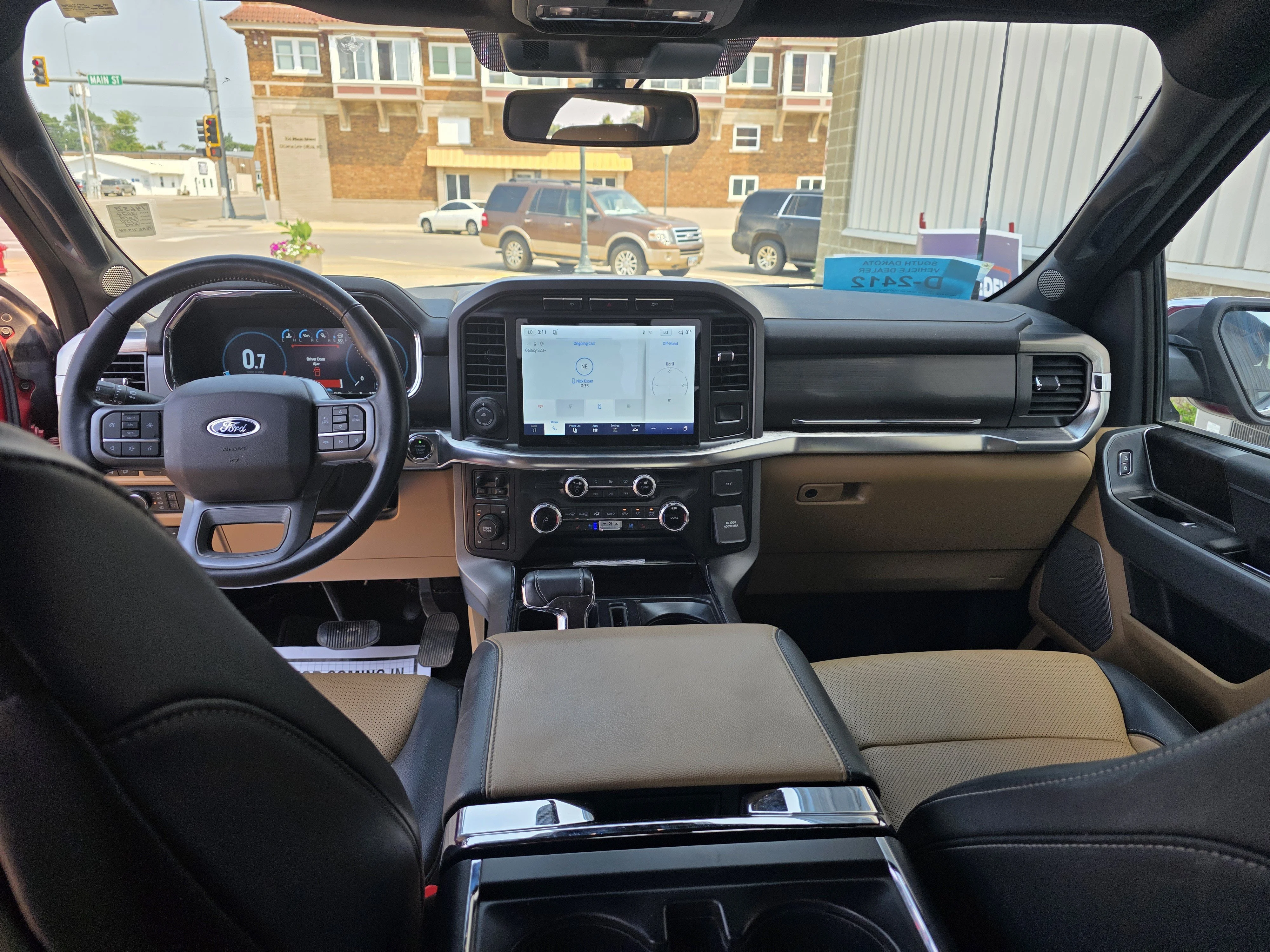Used 2022 Red Ford LARIAT image 9