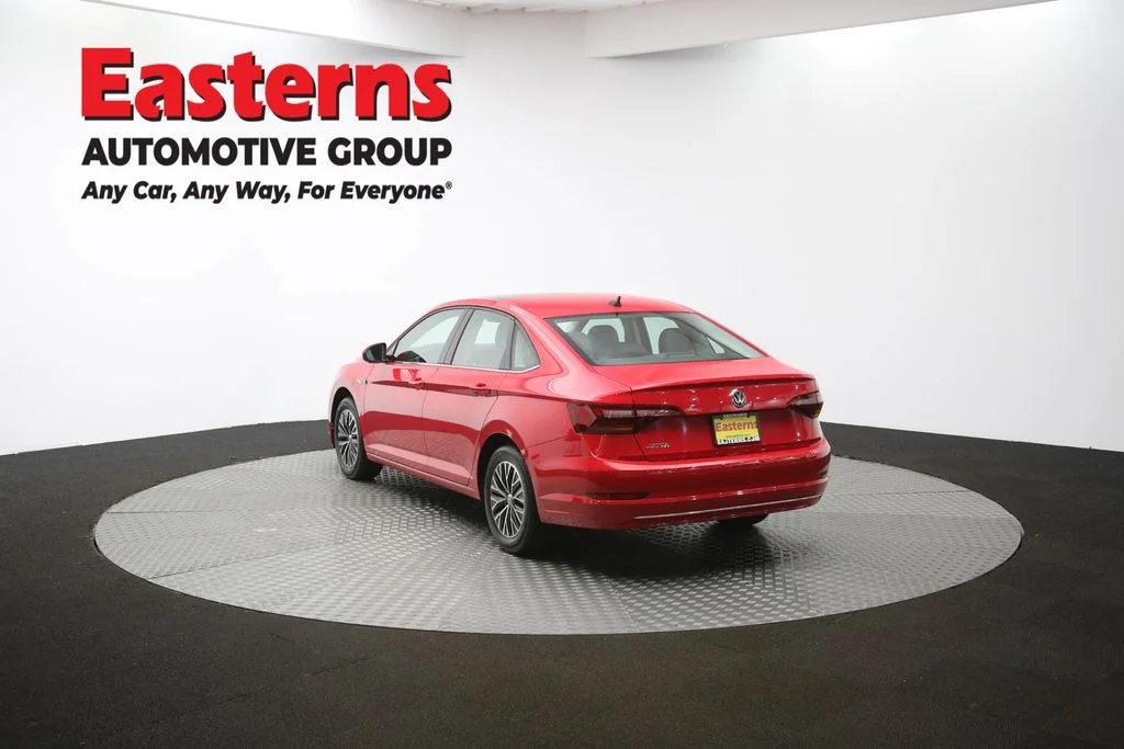 Used 2019 Red Volkswagen SEL image 35