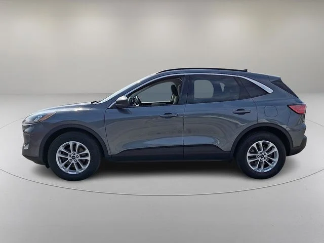 Used 2022 Gray Ford SE image 6