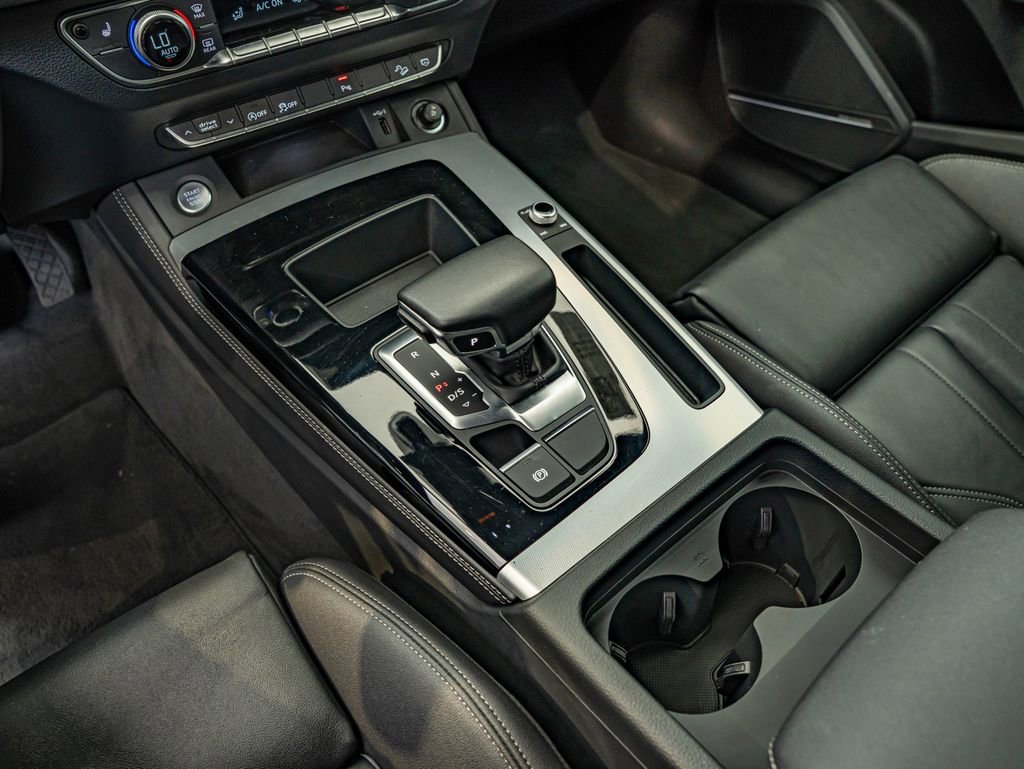 Used 2023 Black Metallic Audi 45 S line Premium image 29